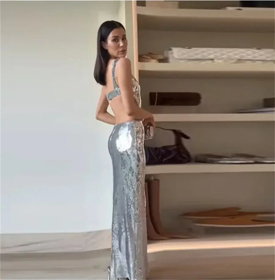 Silver prom dresses: Backless, sleeveless mermaid gown with glitter sequins - Image 2