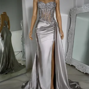 Elegant Silver Party Dresses 2025 Sequins Beads Crystals Evening Gown